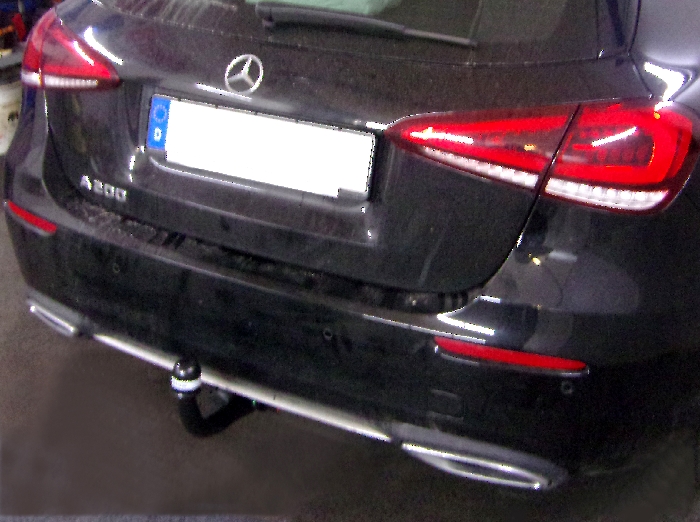 Anhängerkupplung für Mercedes A-Klasse V177 Limousine 2018- Ausf.: V-abnehmbar